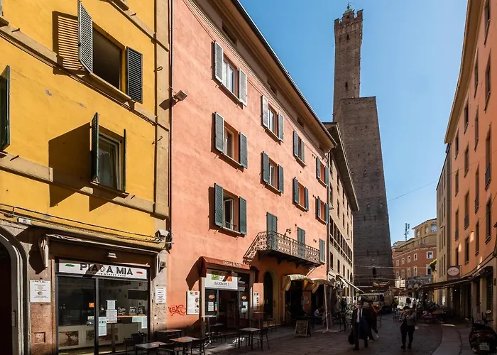 La Mansarda Di Via Zamboni By Wonderful Italy * بولونيا