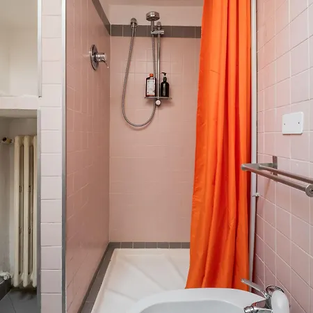 Apartamento La Mansarda Di Via Zamboni By Wonderful Italy