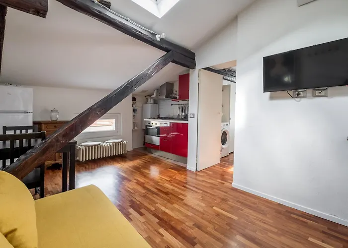 La Mansarda Di Via Zamboni By Wonderful Italy Bolonya