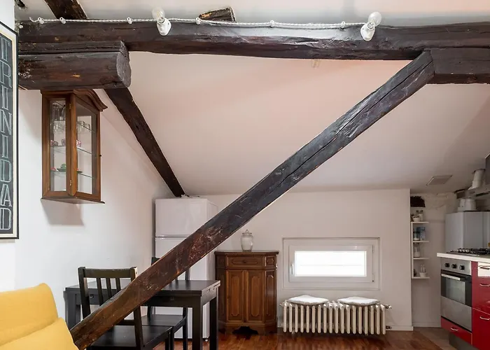 La Mansarda Di Via Zamboni By Wonderful Italy Appartement